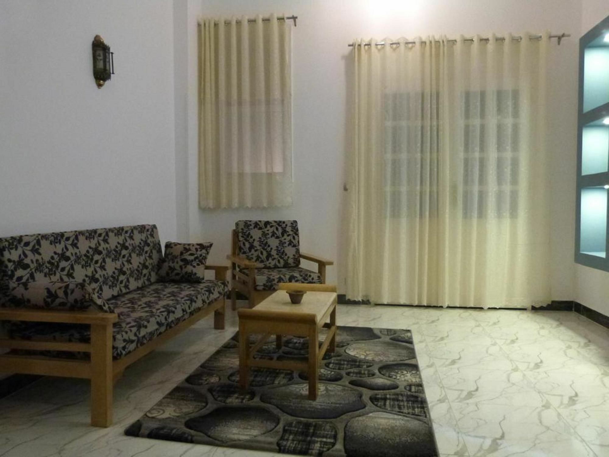 Savoy Palace Guest House Луксор Екстериор снимка